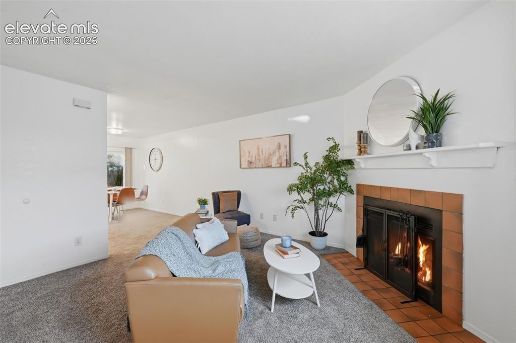 Image 4 of 26: Living Room
