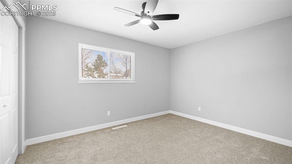 Image 17 of 37: Bedroom