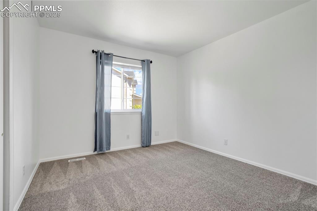 Image 31 of 48: Upstairs bedroom 1