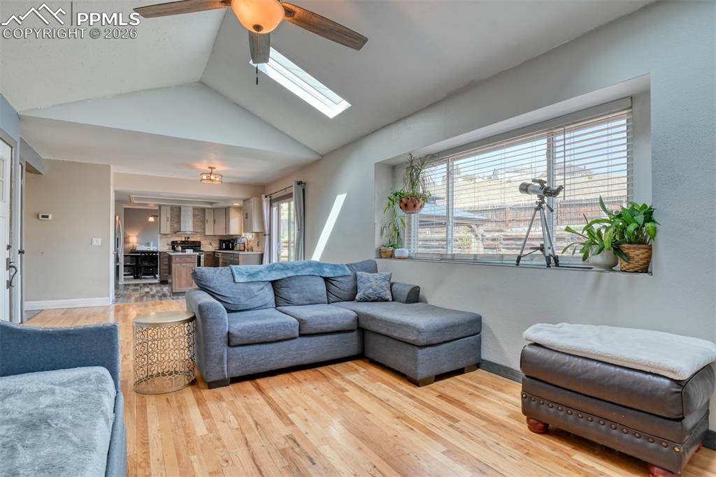 Image 15 of 38: Family Room