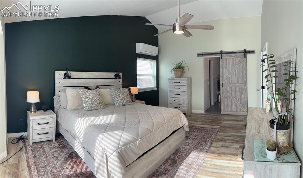 Image 18 of 38: Master Bedroom