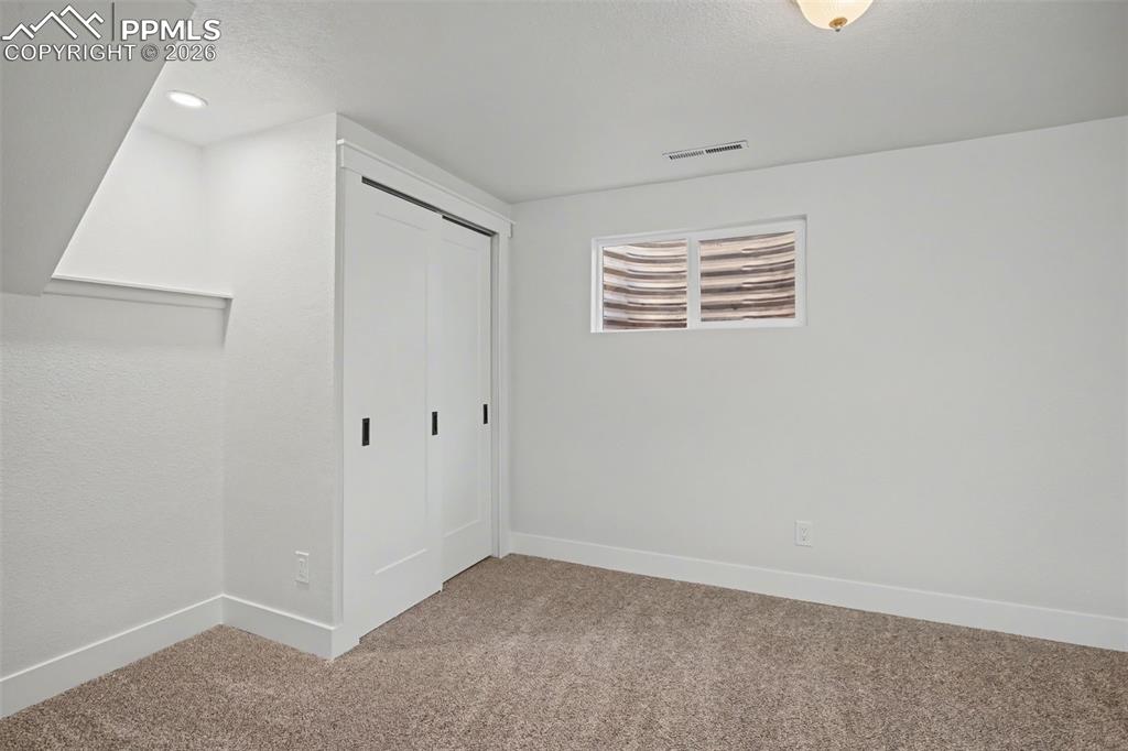 Image 37 of 47: Bedroom