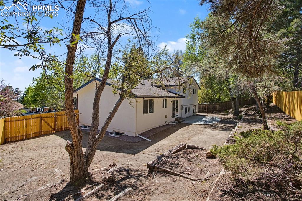 Image 43 of 47: Back of Structure