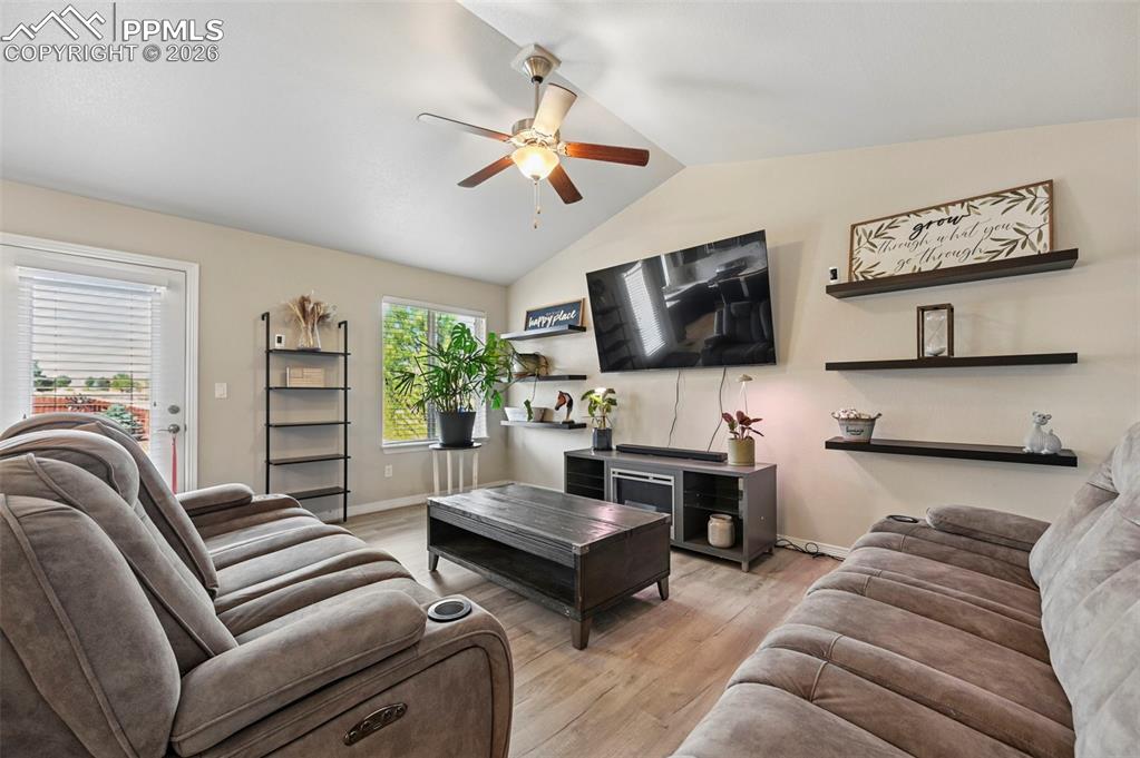 Image 17 of 49: Living Room