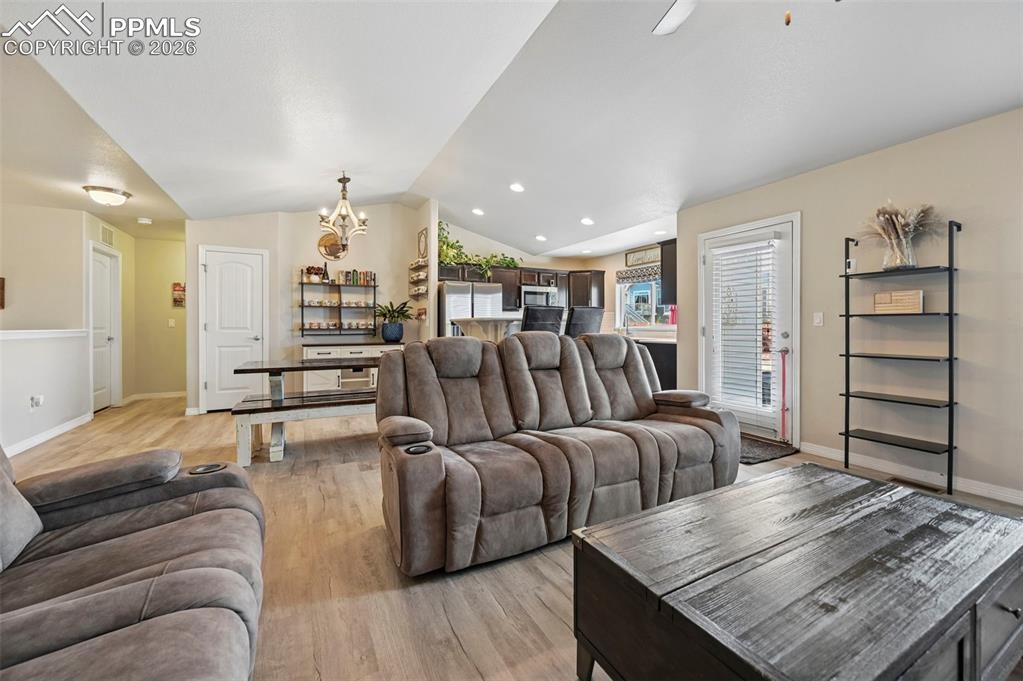 Image 19 of 49: Living Room