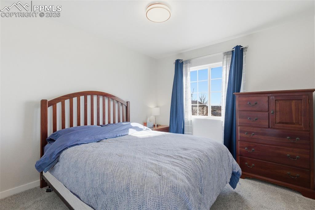 Image 23 of 45: Bedroom