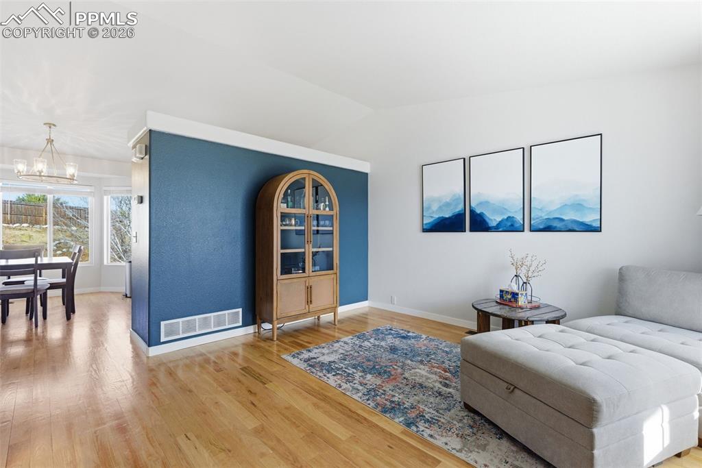 Image 6 of 45: Sitting Room