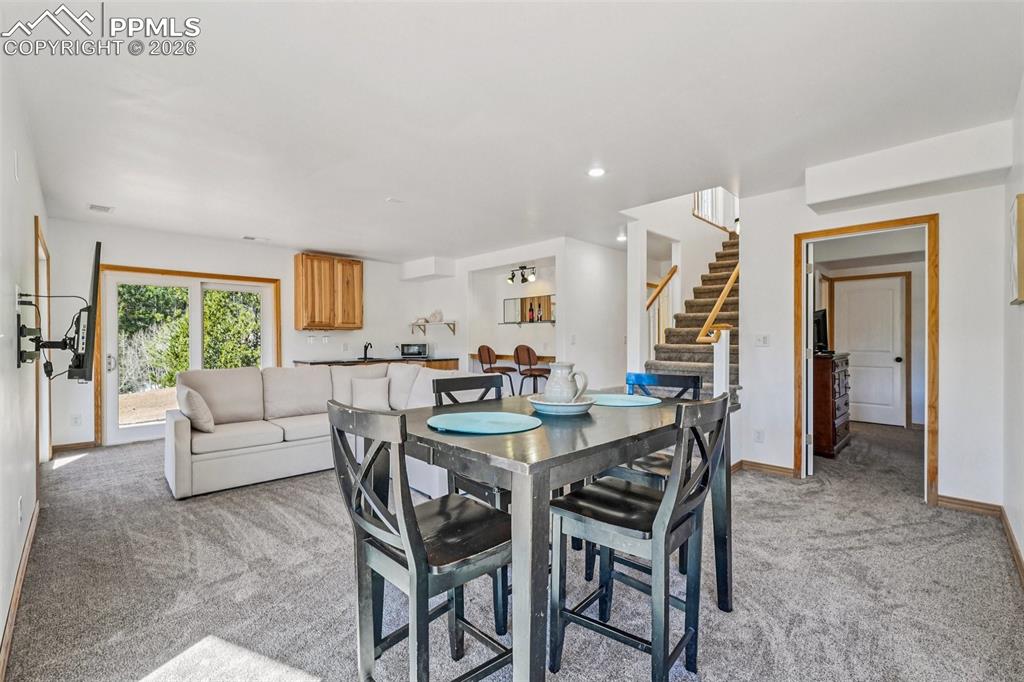 Image 37 of 50: Dining Area