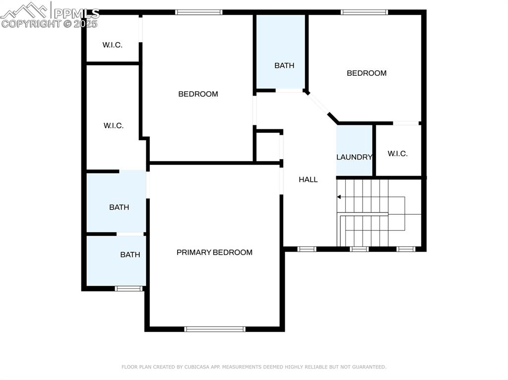 Image 37 of 38: View of room layout