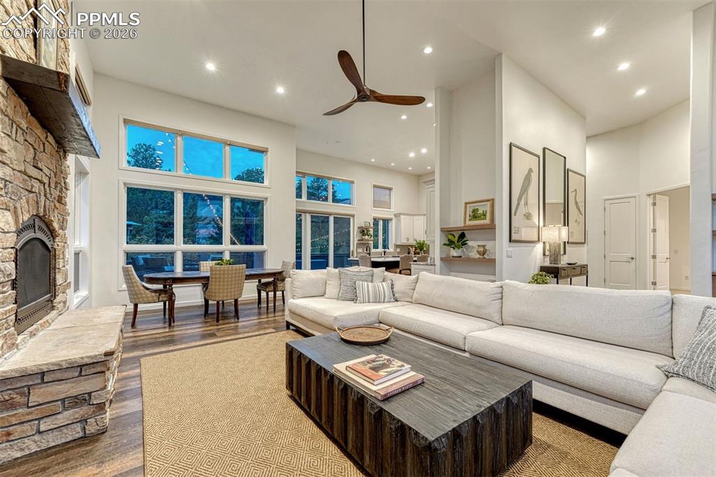 Image 2 of 47: Living Room