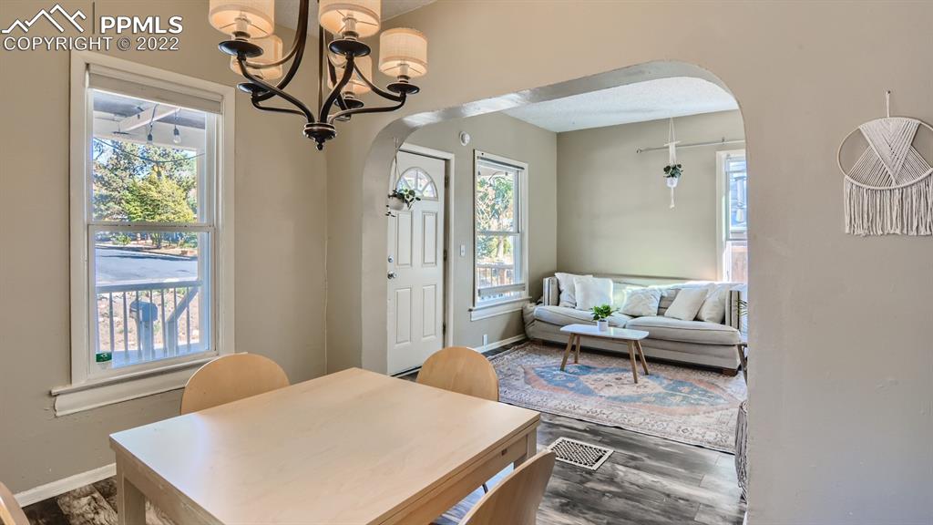 Listing 1300246, Image 12 of 31
