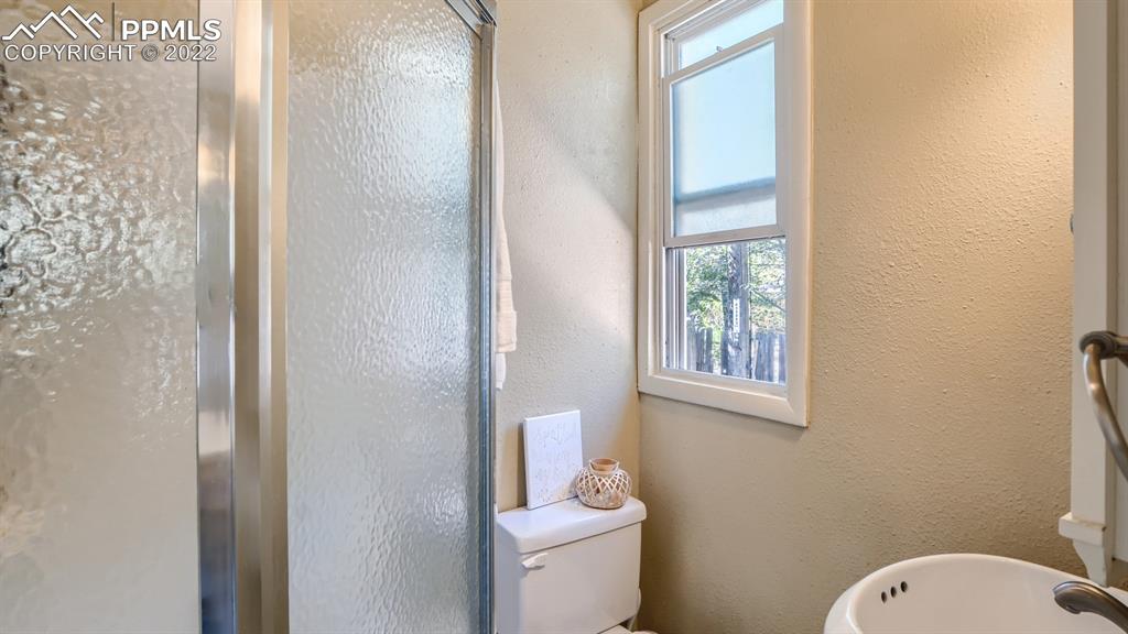 Listing 1300246, Image 19 of 31