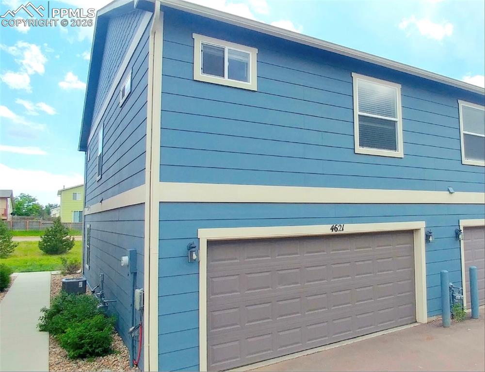 Image 25 of 25: Back of Structure