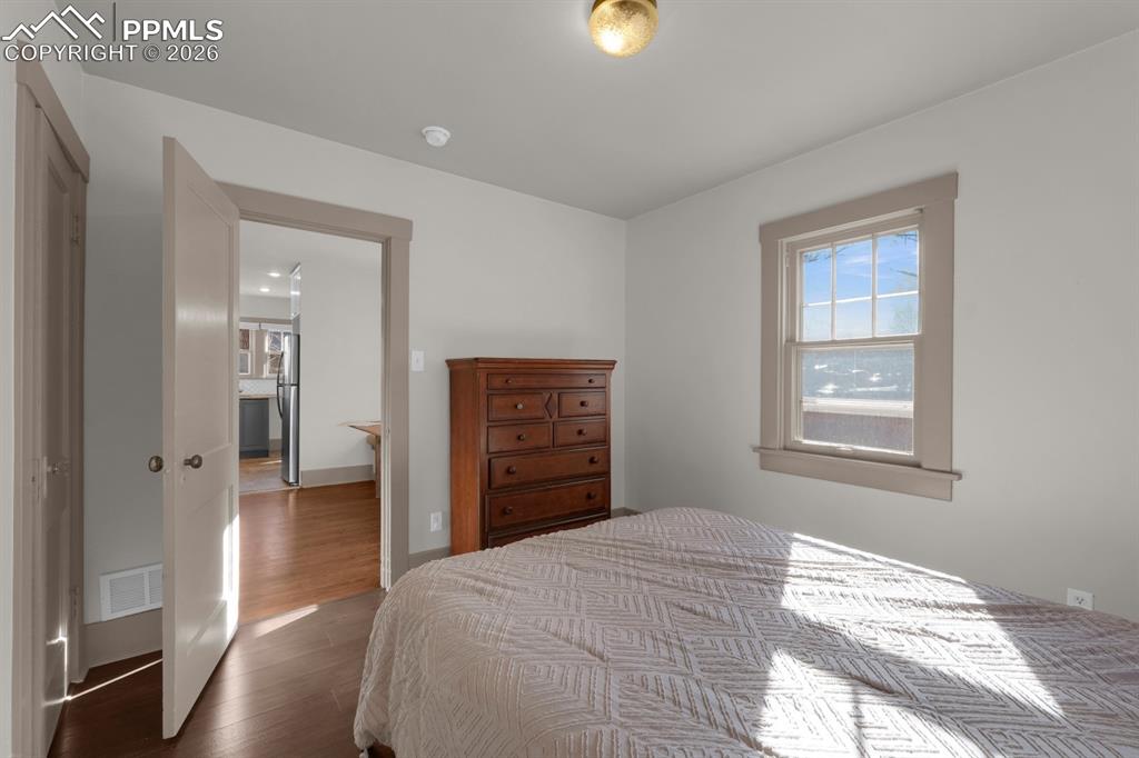 Image 17 of 39: Main level bedroom 2 (no closet)