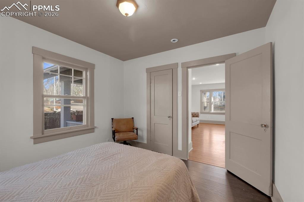 Image 21 of 39: Main level bedroom 1