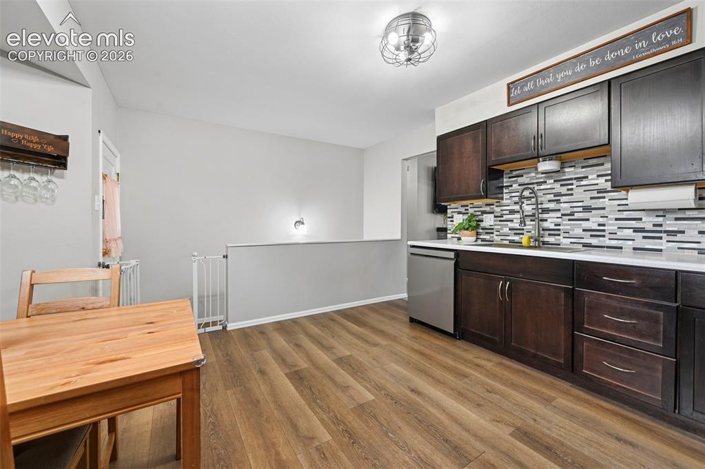 Image 13 of 22: Kitchen