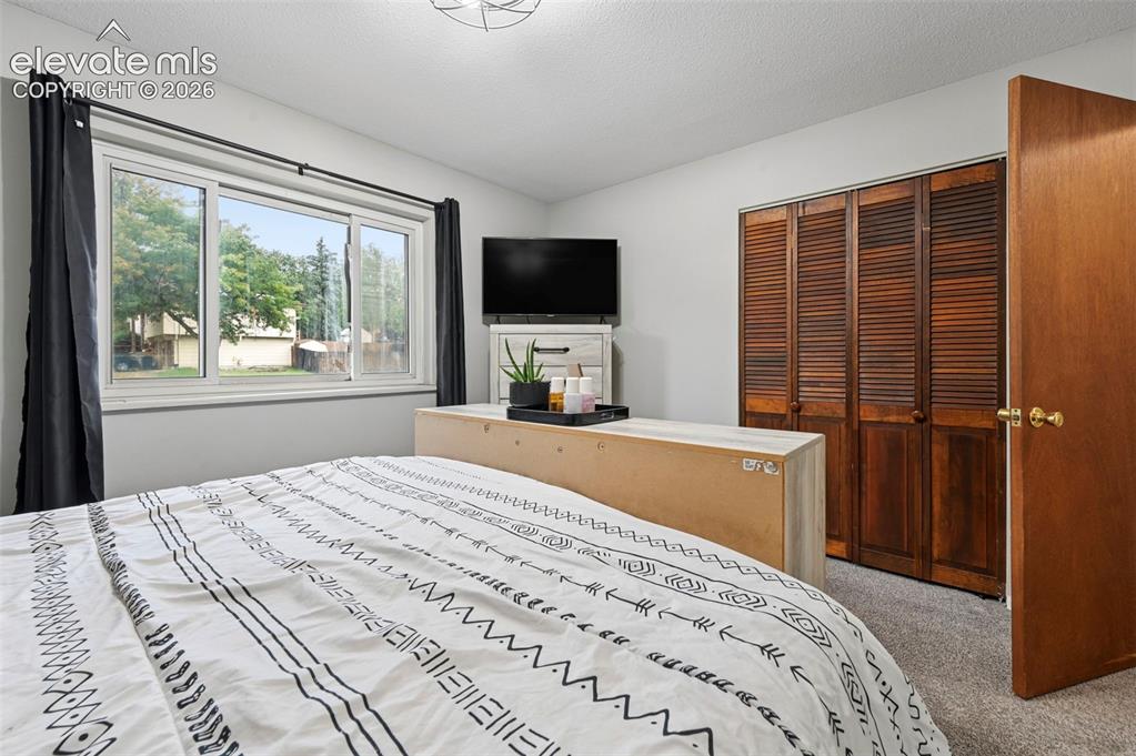 Image 8 of 22: Bedroom
