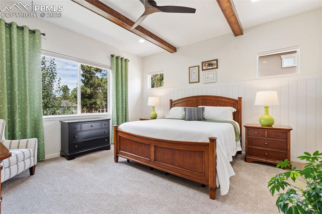 Image 24 of 48: Bathroom