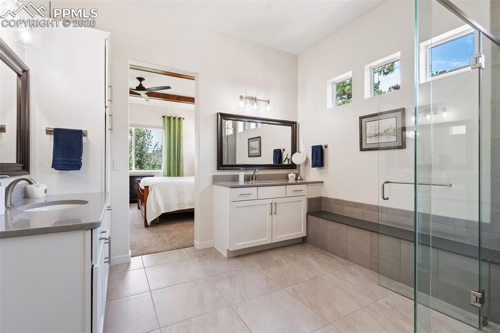 Image 27 of 48: Bathroom