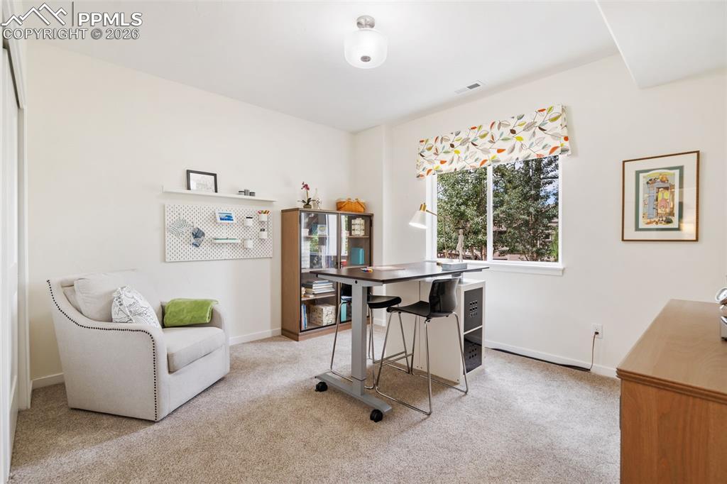 Image 31 of 48: Bathroom