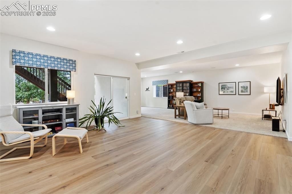 Image 33 of 48: Living Room