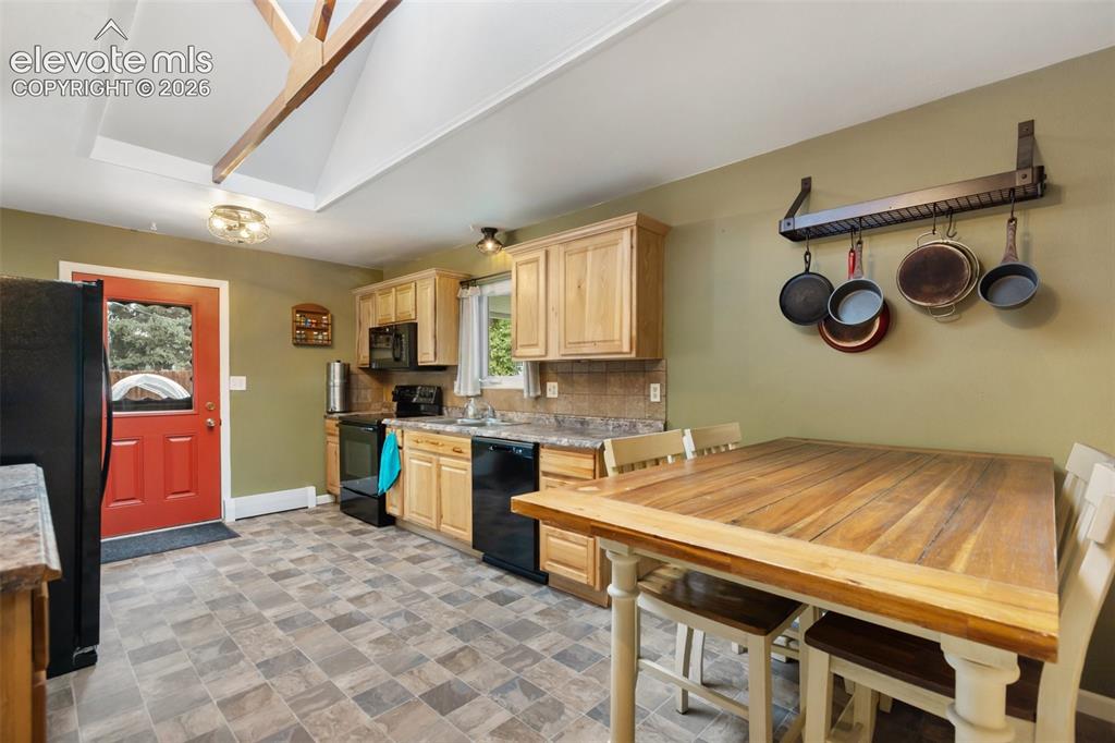 Image 10 of 36: Kitchen