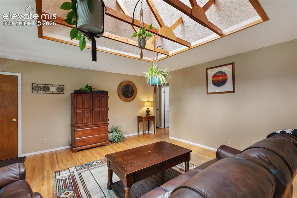 Image 4 of 36: Living Room