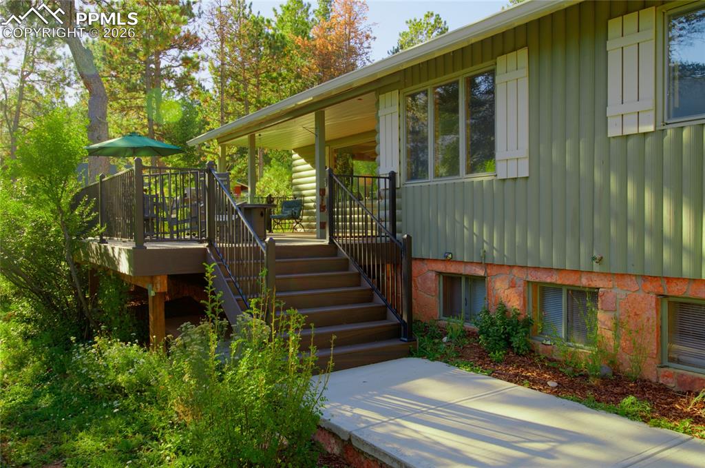 Image 2 of 31: Entry