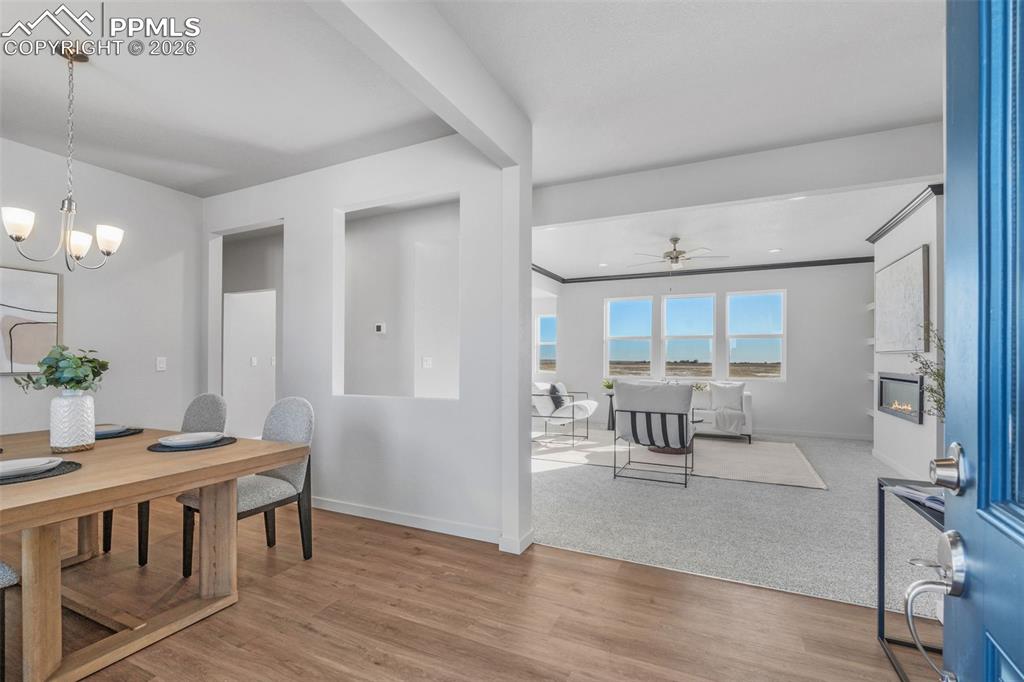 Image 4 of 33: Dining Area