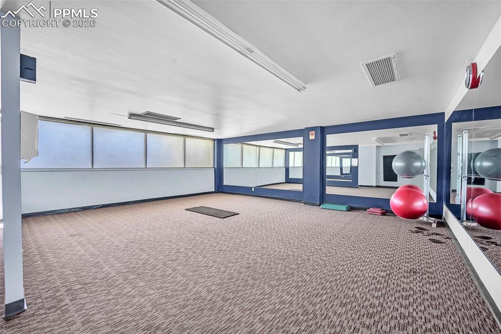Image 25 of 27: Exercise Room