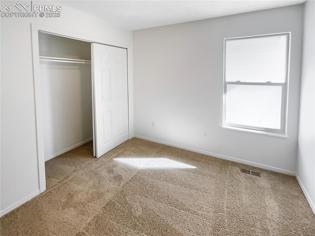 Image 15 of 22: Bedroom