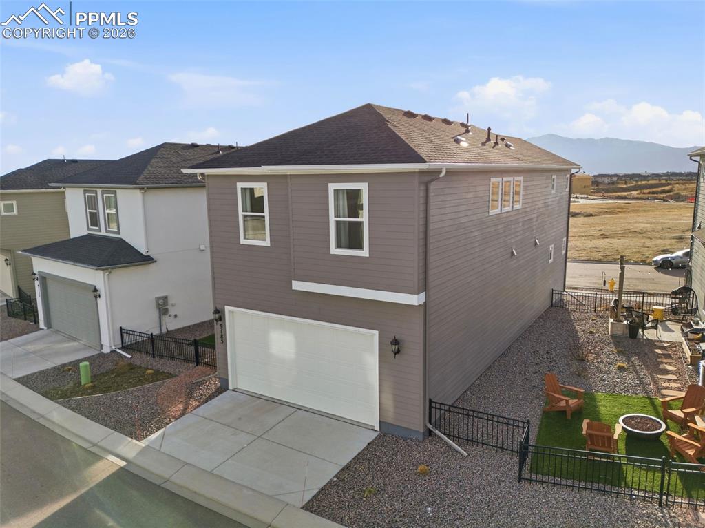 Image 45 of 50: Back of Structure