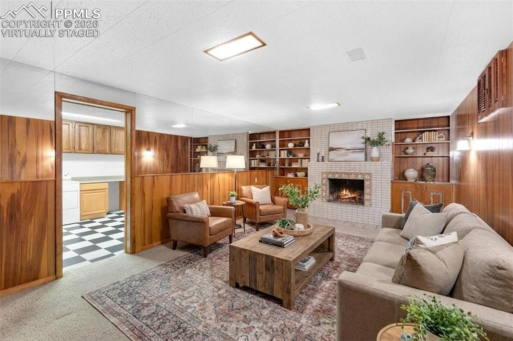 Image 6 of 44: Virtually Staged