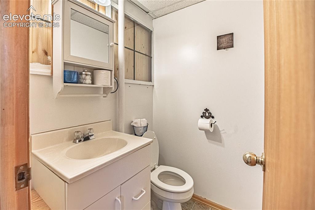 Image 31 of 46: Bathroom