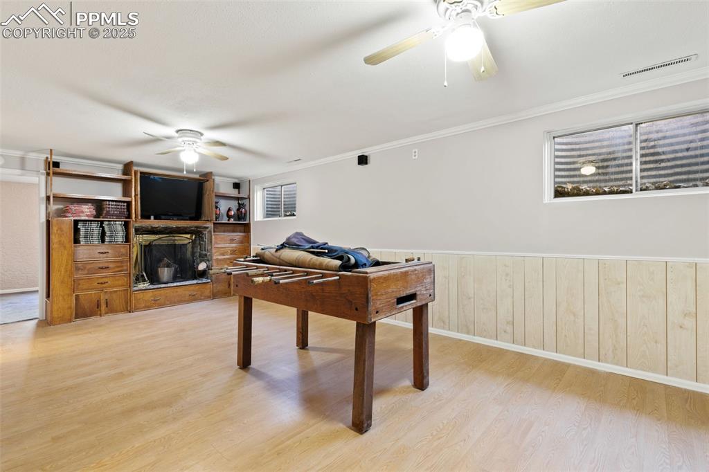 Image 18 of 27: Basement 