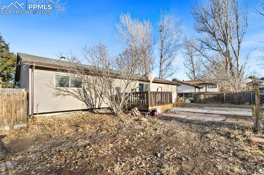 Image 26 of 27: backyard