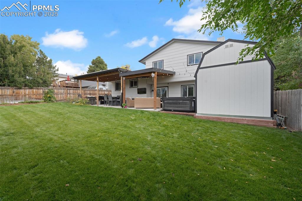 Image 43 of 50: Back of Structure