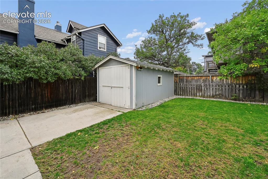 Image 16 of 47: Detached Garage