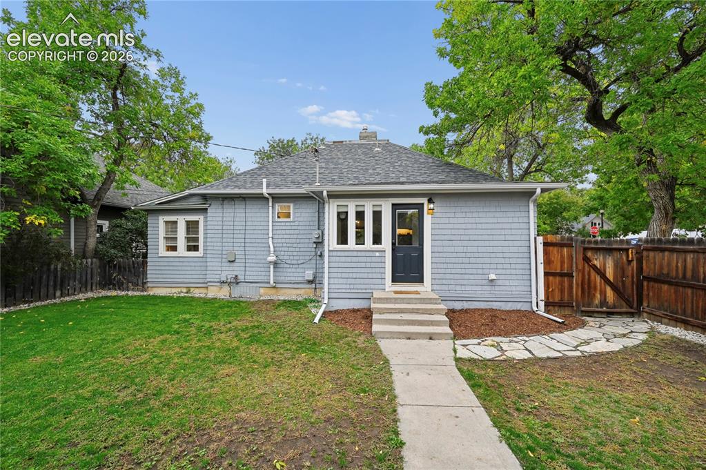 Image 18 of 47: Back of the House