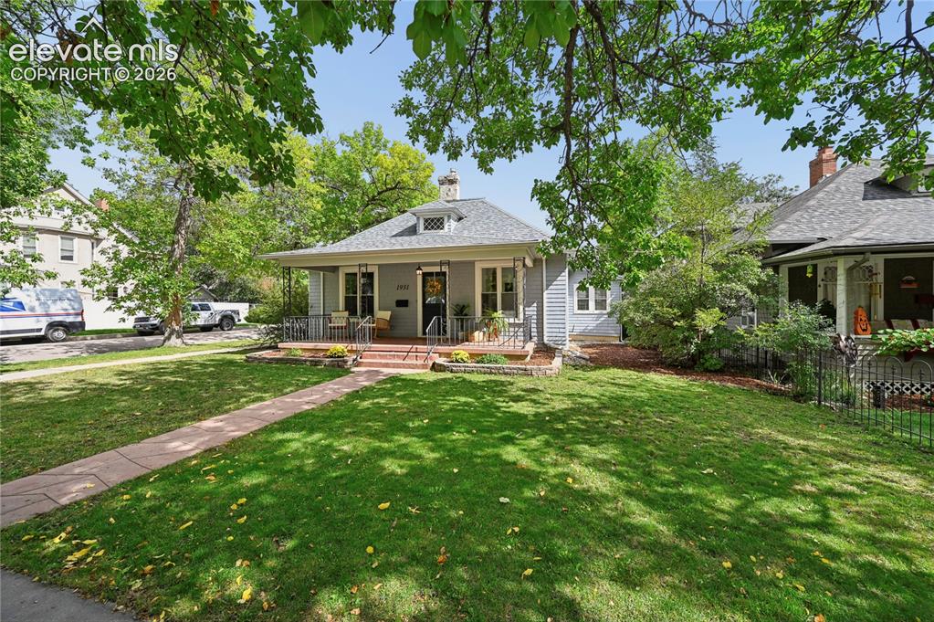Image 2 of 47: Front Yard