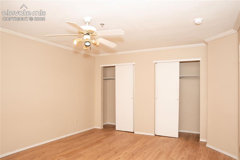 Image 15 of 28: Bedroom