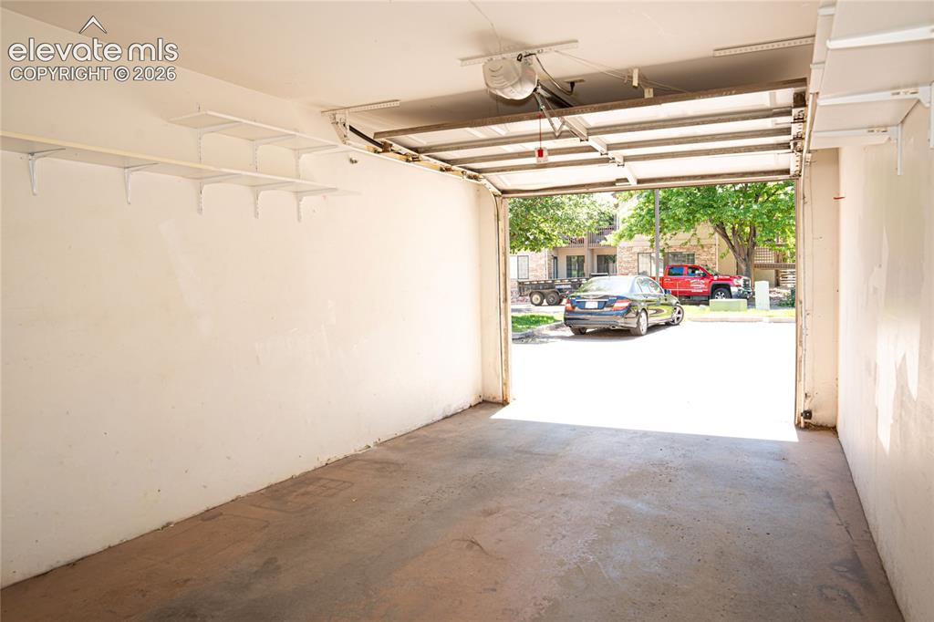 Image 24 of 28: Garage