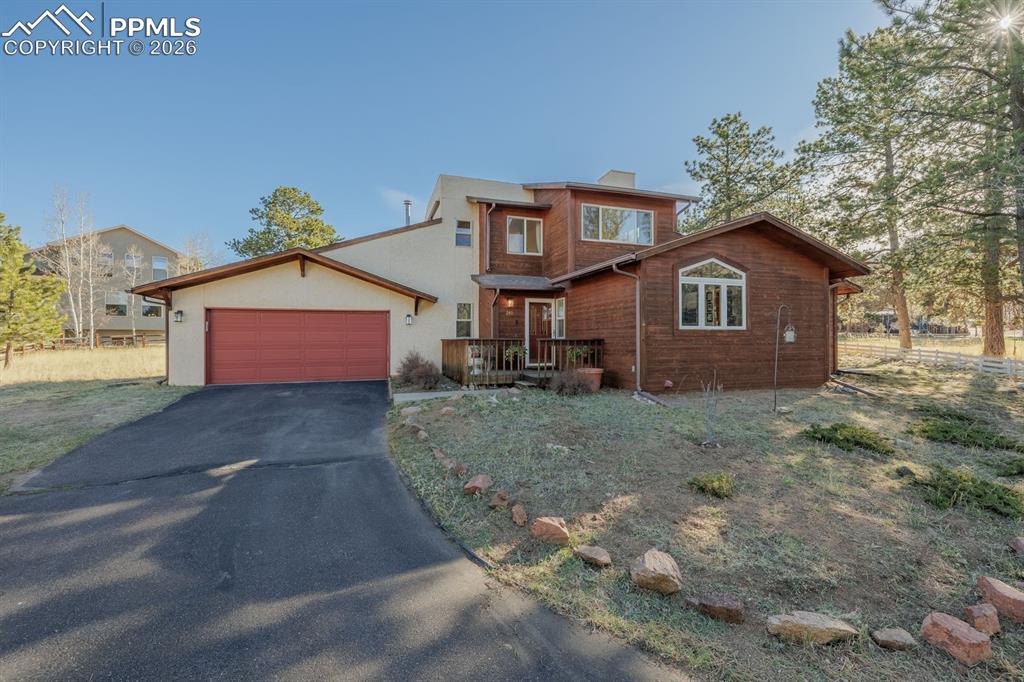 Image 2 of 29: Front of Structure