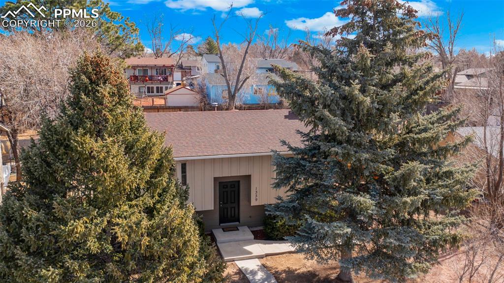 Image 26 of 36: Front of Structure