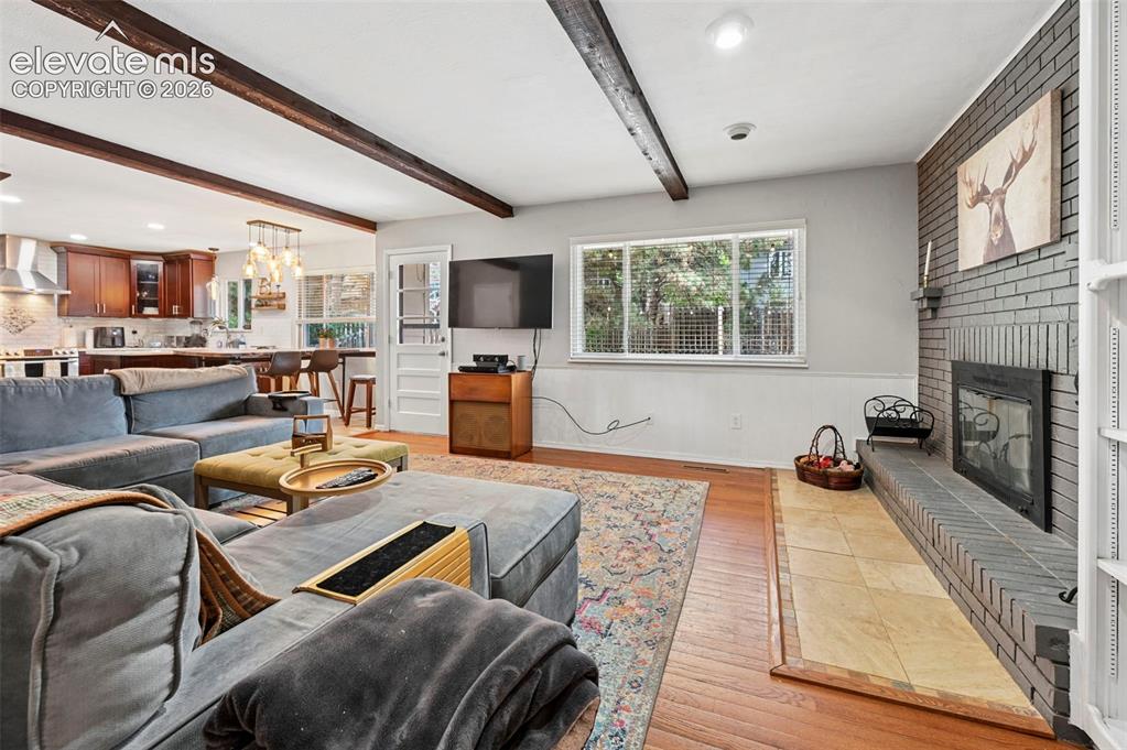 Image 10 of 33: Family Room