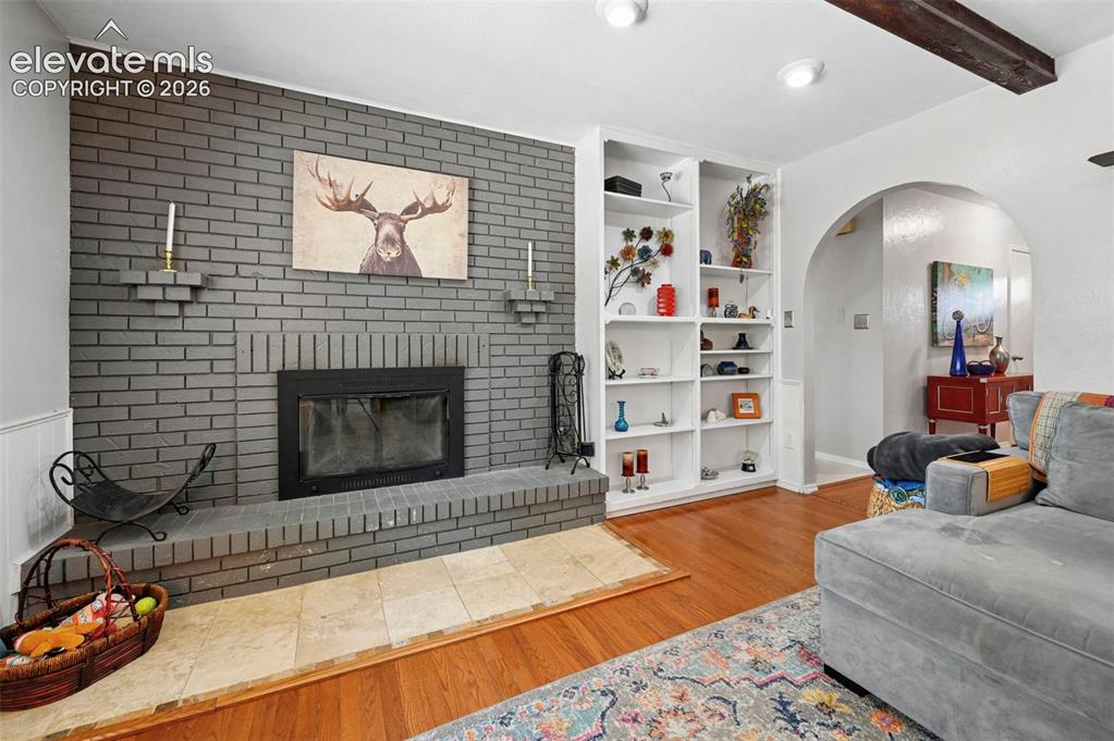Image 12 of 33: Family Room