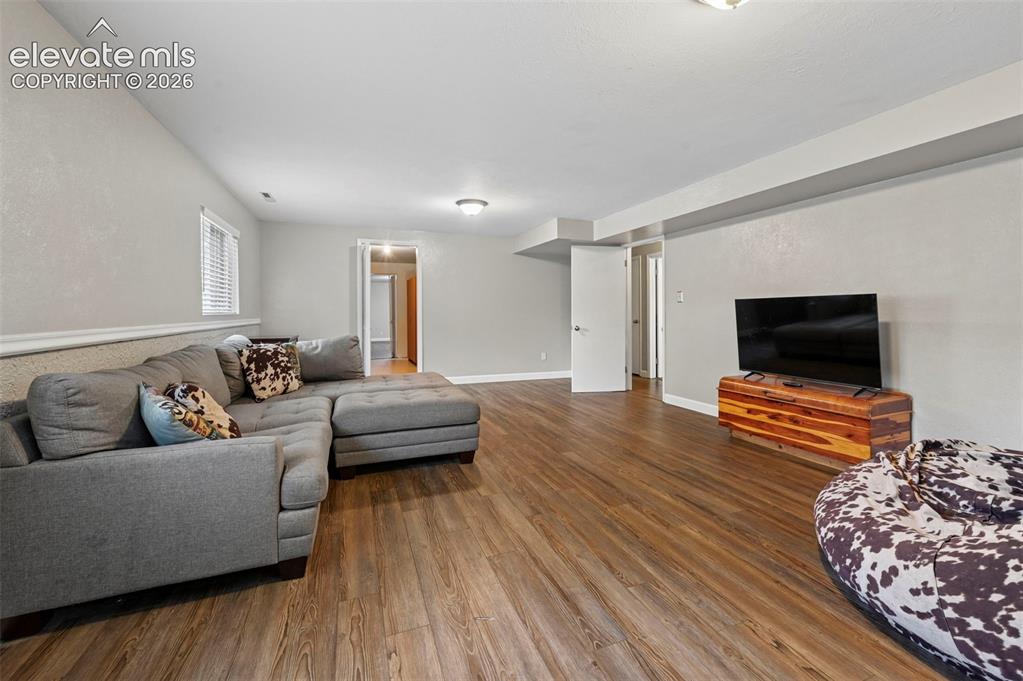 Image 22 of 33: Bonus Room