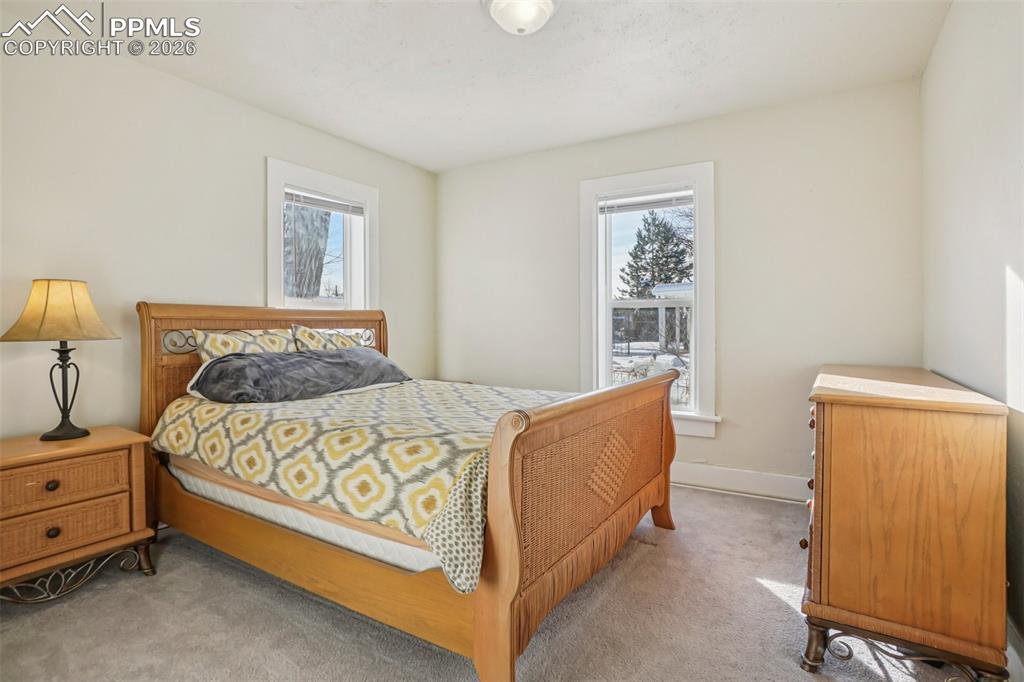 Image 17 of 42: Bedroom