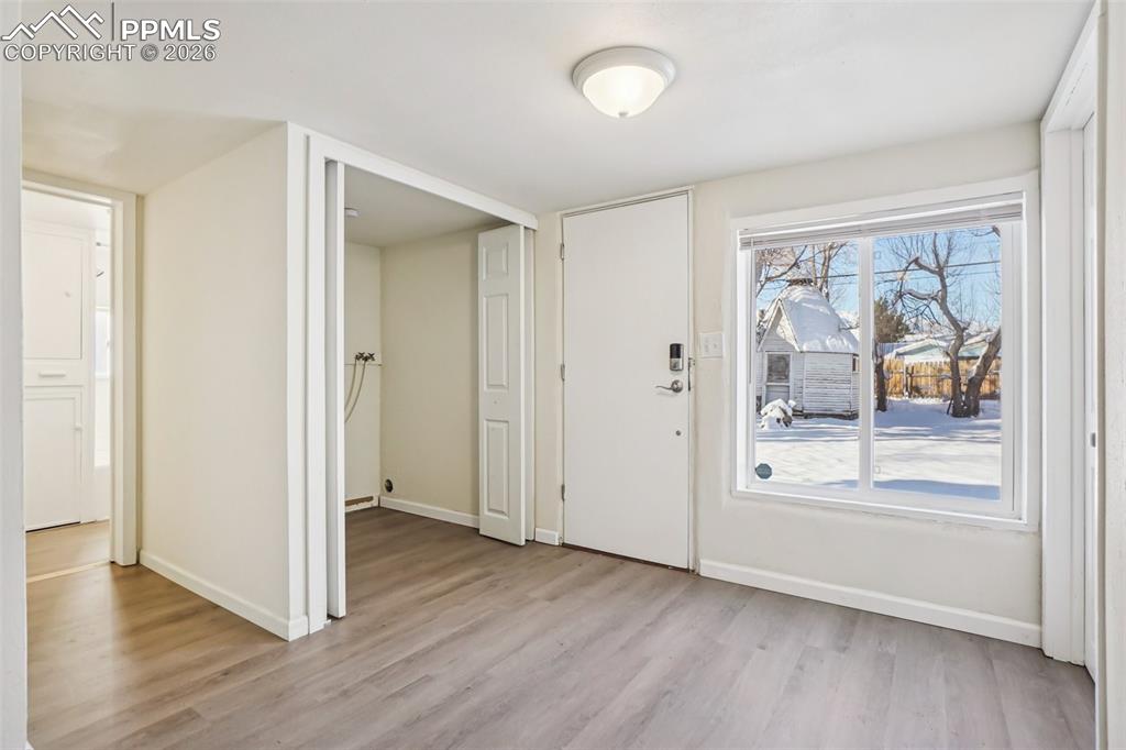 Image 24 of 42: Entry