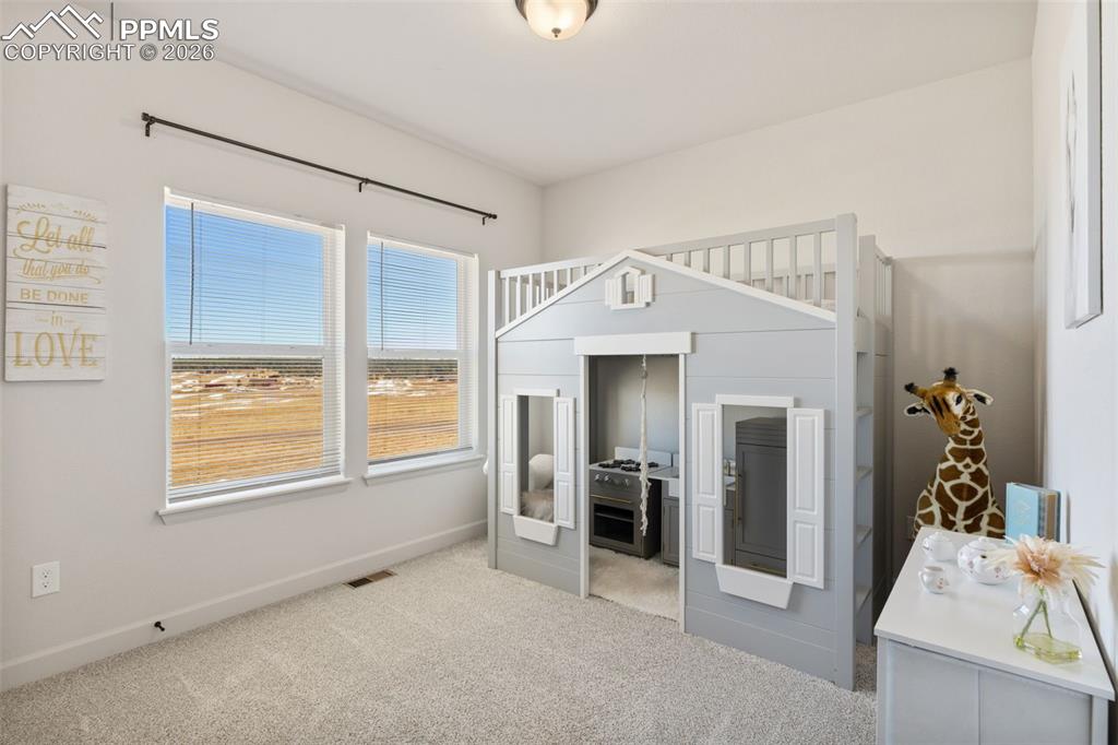 Image 22 of 45: Bathroom